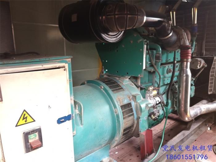 鎮(zhèn)江丹陽發(fā)電機(jī)租賃出租康明斯500kw柴油發(fā)電機(jī)組租賃