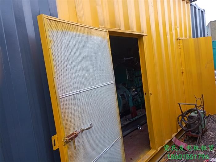 鎮(zhèn)江句容發(fā)電機(jī)租賃出租康明斯500kw柴油發(fā)電機(jī)組租賃