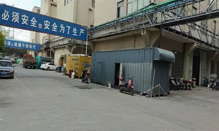 常州鋰電池工廠發(fā)電機租賃實拍.jpg