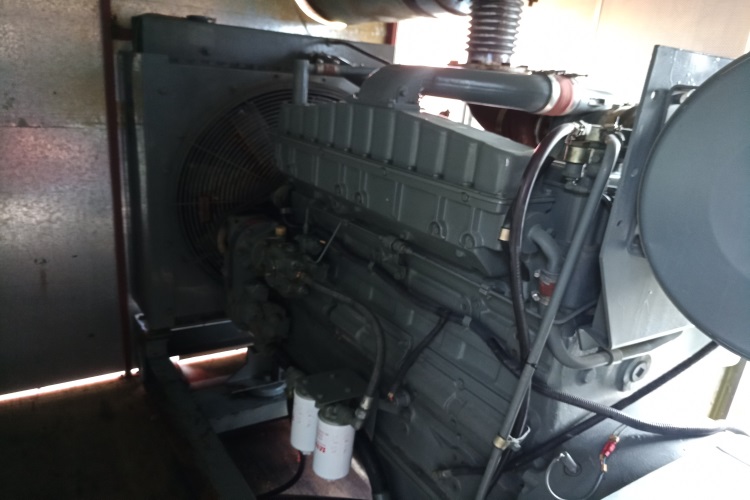 發(fā)電機(jī)組租賃，為您保駕護(hù)航 —— 24小時(shí)熱線，隨時(shí)待命