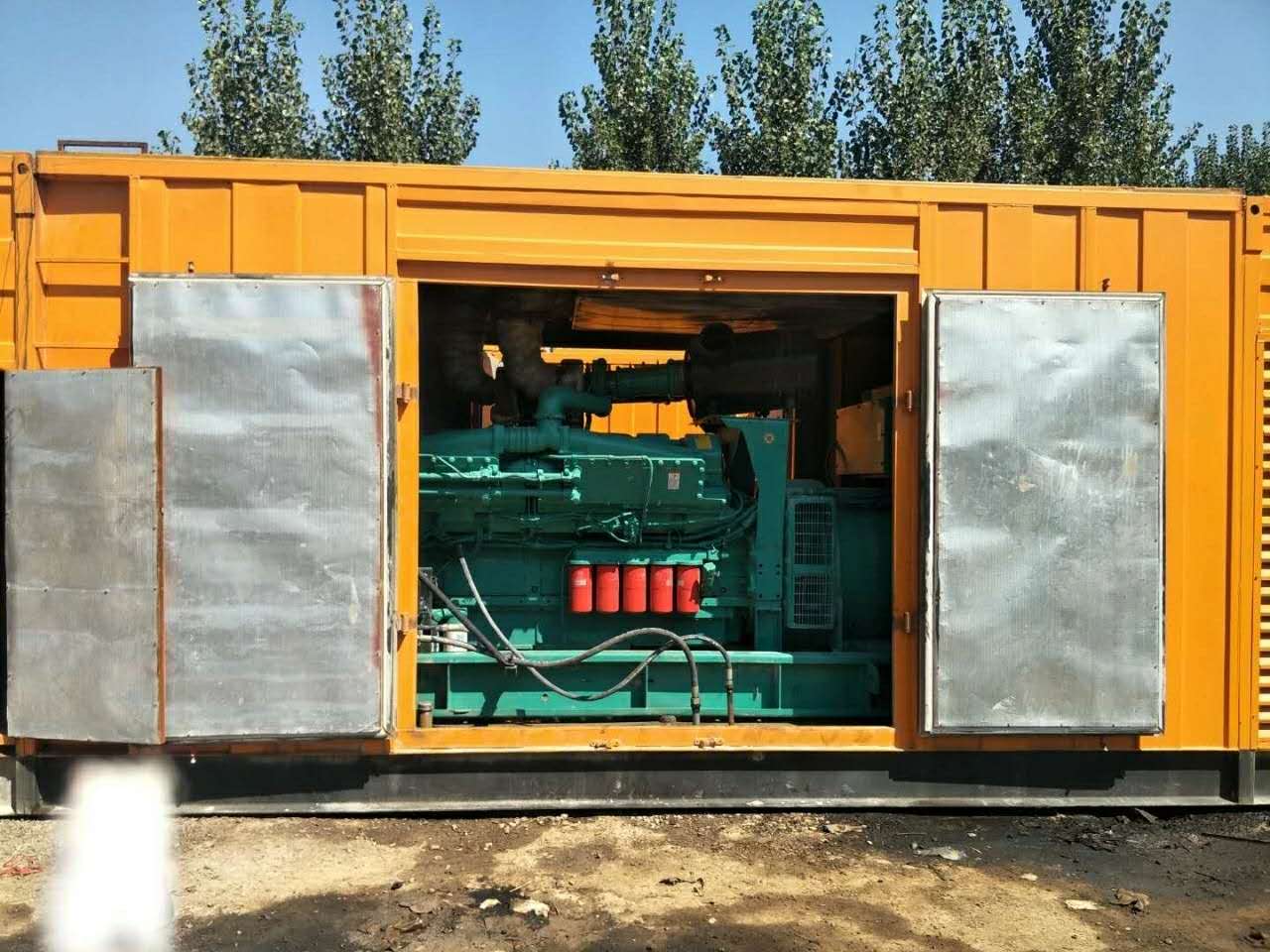 靜音進(jìn)口大型康明斯發(fā)電機(jī)租賃出租公司