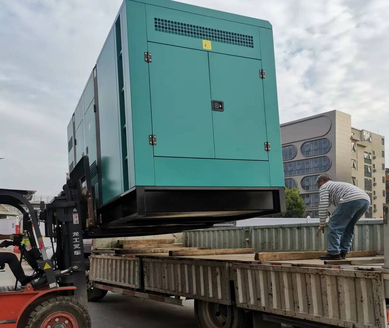 南京發(fā)電機出租哪家好？江蘇眾鑫全域覆蓋靠譜選